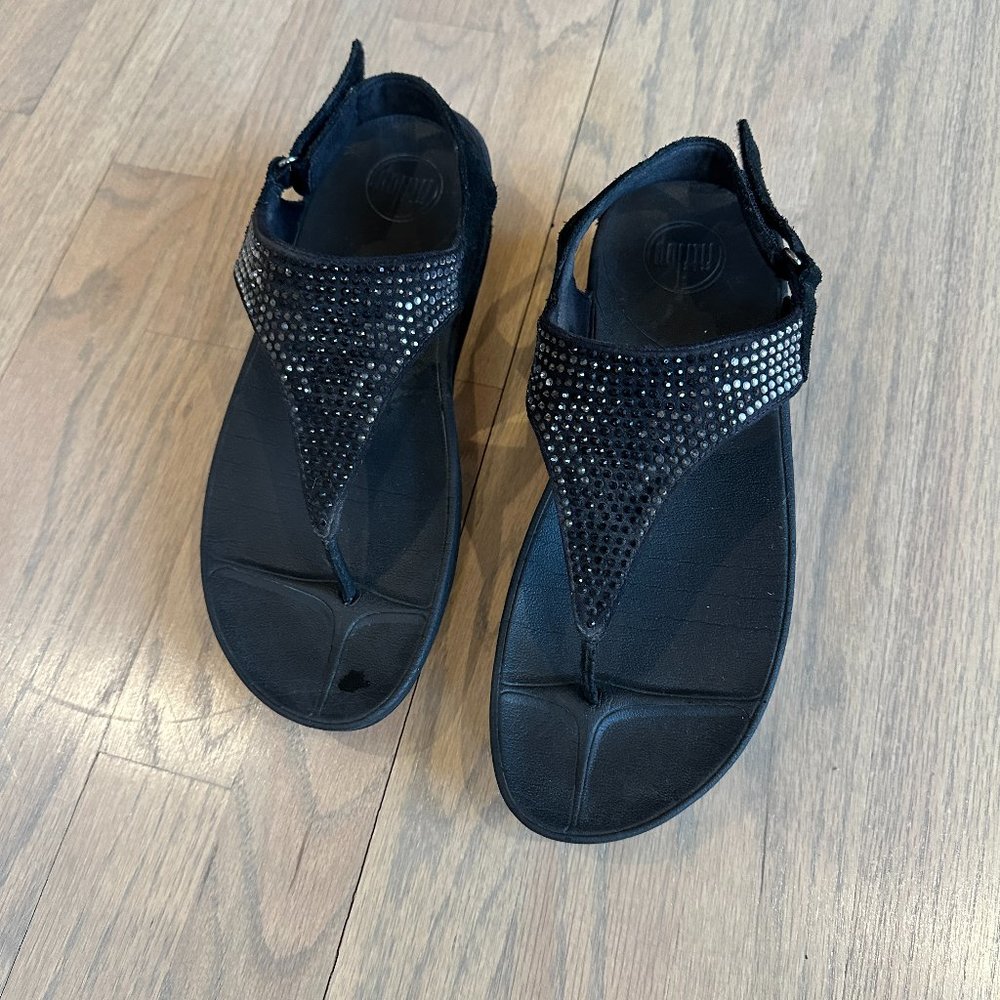 Black Fit Flops with back strap